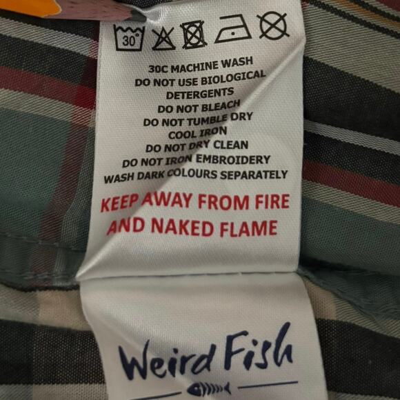 WIERD FISH “Judd” Short Sleeve Button Front Casual Dress Shirt Mens Size XL - Picture 10 of 10